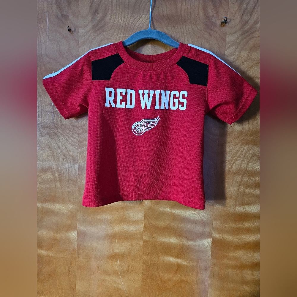 🏒👶🏾 Official NHL Hockey Apparel 2T Red Wings Jersey🏒👶🏼